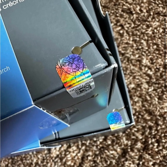 Dermalogica Set. Unopened (see photo of security tag not broken). - Picture 2 of 2